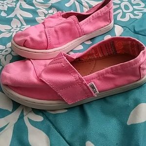 Girls Tom's size T11